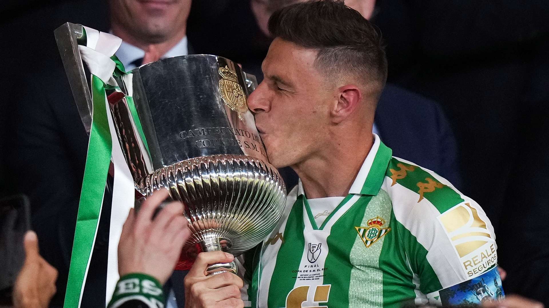 培养新一代 培养新一代